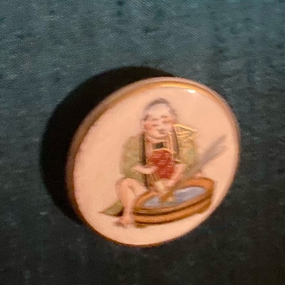 FRAMED SATSUMA PORCELAIN HAND PAINTED BUTTON COLLECTION - Picture 13 of 16